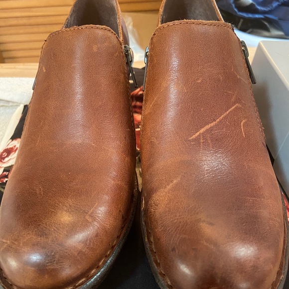 Born Clogs! Women’s 8.5 - Picture 2 of 10